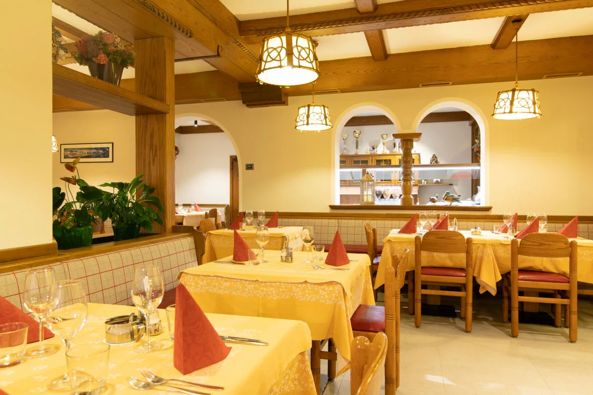 Hotel Primula *** Campitello di Fassa Sala da Pranzo Val di Fassa - Trentino - Dolomiti